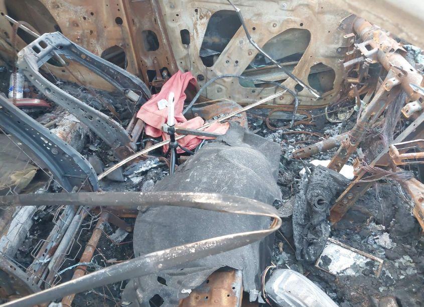 Photo 5 of 2021 Chevrolet Malibu FWD LT (VIN 1G1ZD5ST0MF023919)