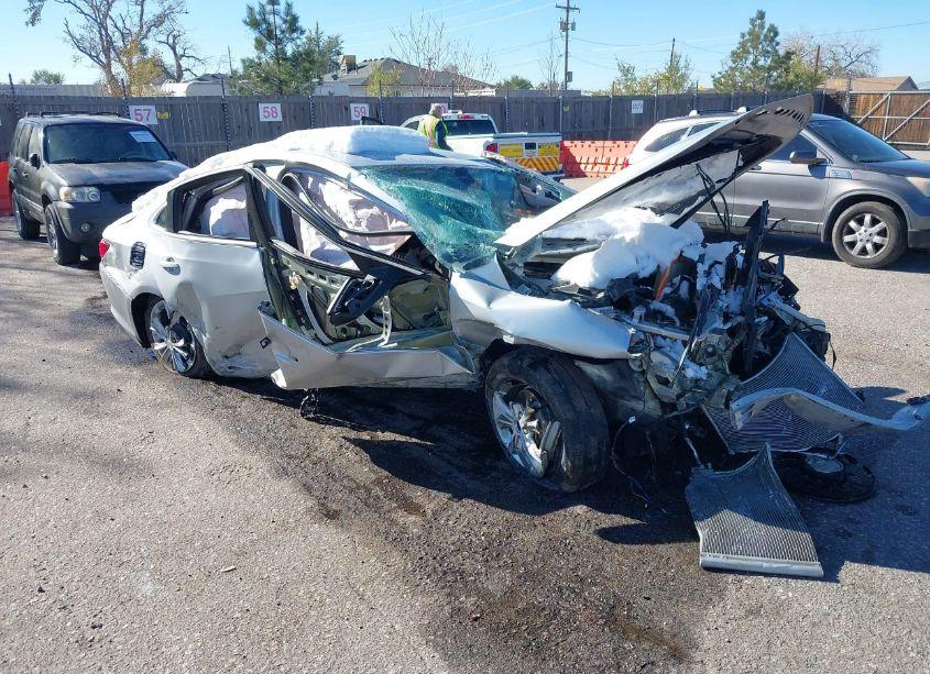 2021 Chevrolet Malibu FWD LT (VIN 1G1ZD5ST0MF025315) main photo