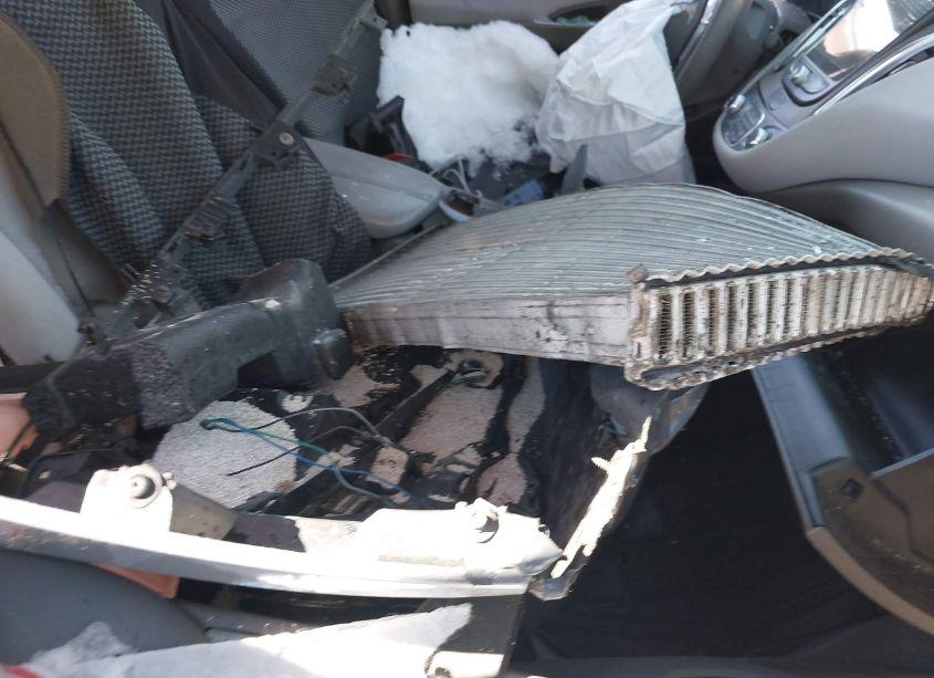 Photo 5 of 2021 Chevrolet Malibu FWD LT (VIN 1G1ZD5ST0MF025315)