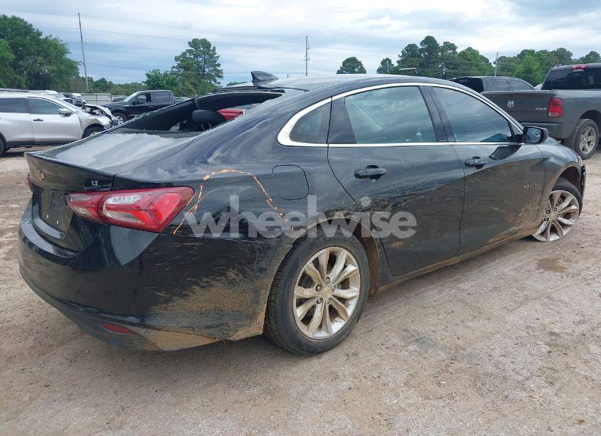 Photo 4 of 2021 Chevrolet Malibu FWD LT (VIN 1G1ZD5ST0MF025816)