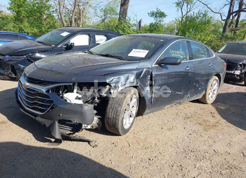 Photo 2 of 2021 Chevrolet Malibu FWD LT (VIN 1G1ZD5ST0MF029445)