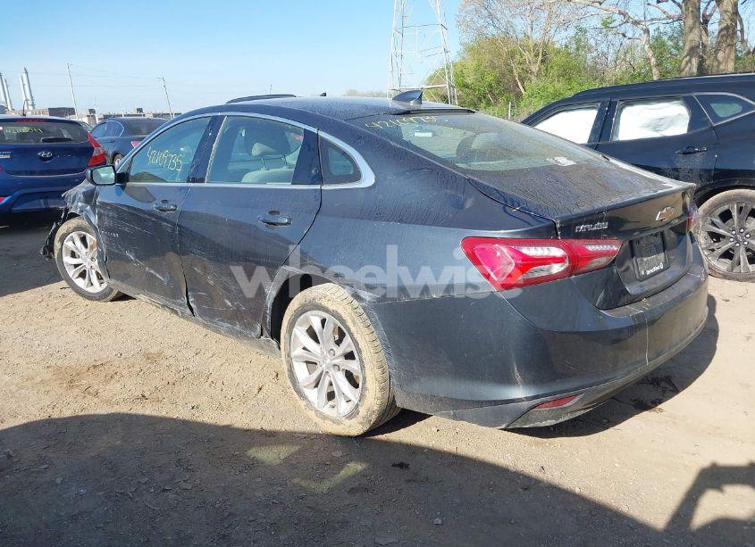 Photo 3 of 2021 Chevrolet Malibu FWD LT (VIN 1G1ZD5ST0MF029445)
