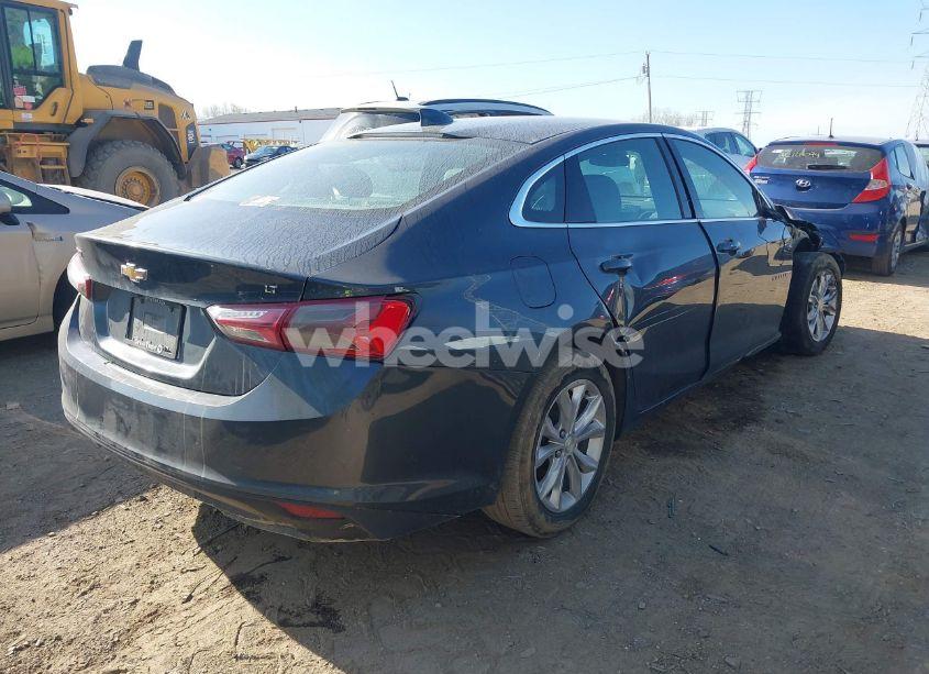 Photo 4 of 2021 Chevrolet Malibu FWD LT (VIN 1G1ZD5ST0MF029445)