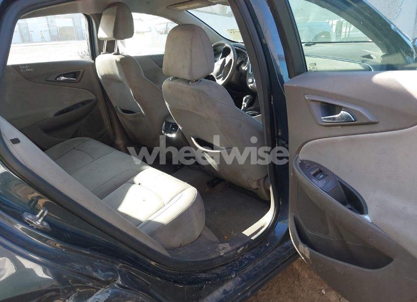 Photo 8 of 2021 Chevrolet Malibu FWD LT (VIN 1G1ZD5ST0MF029445)