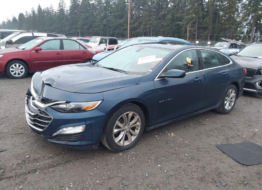 Photo 2 of 2021 Chevrolet Malibu FWD LT (VIN 1G1ZD5ST0MF029722)