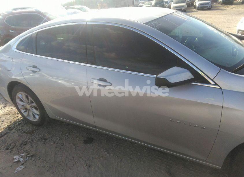 Photo 13 of 2021 Chevrolet Malibu FWD LT (VIN 1G1ZD5ST0MF051624)