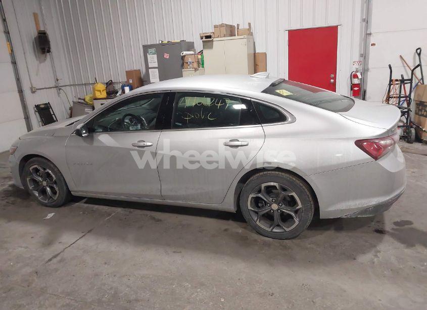 Photo 14 of 2021 Chevrolet Malibu FWD LT (VIN 1G1ZD5ST0MF060923)