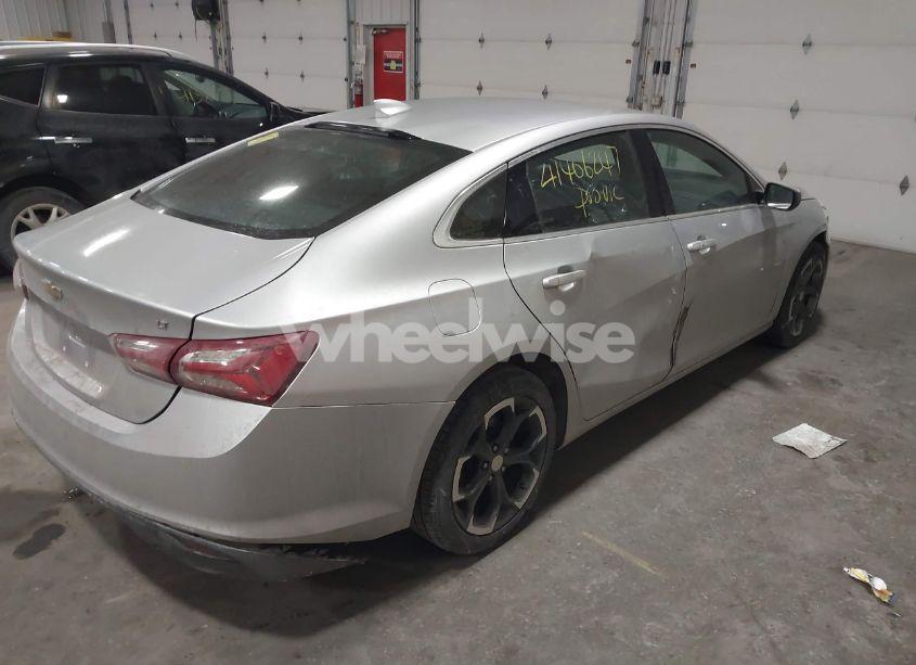 Photo 4 of 2021 Chevrolet Malibu FWD LT (VIN 1G1ZD5ST0MF060923)