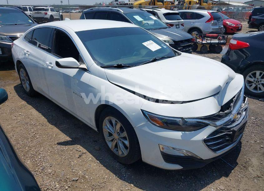 2021 Chevrolet Malibu FWD LT (VIN 1G1ZD5ST0MF061554) main photo