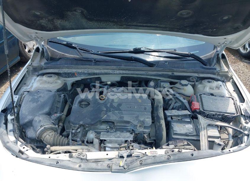 Photo 10 of 2021 Chevrolet Malibu FWD LT (VIN 1G1ZD5ST0MF061554)