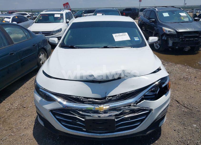 Photo 12 of 2021 Chevrolet Malibu FWD LT (VIN 1G1ZD5ST0MF061554)