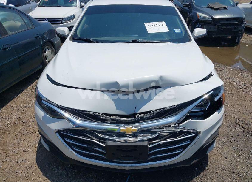 Photo 6 of 2021 Chevrolet Malibu FWD LT (VIN 1G1ZD5ST0MF061554)