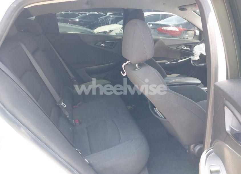 Photo 8 of 2021 Chevrolet Malibu FWD LT (VIN 1G1ZD5ST0MF061554)