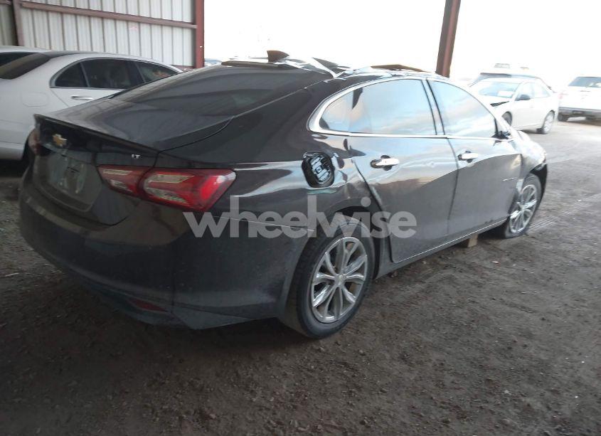 Photo 4 of 2021 Chevrolet Malibu FWD LT (VIN 1G1ZD5ST0MF063403)