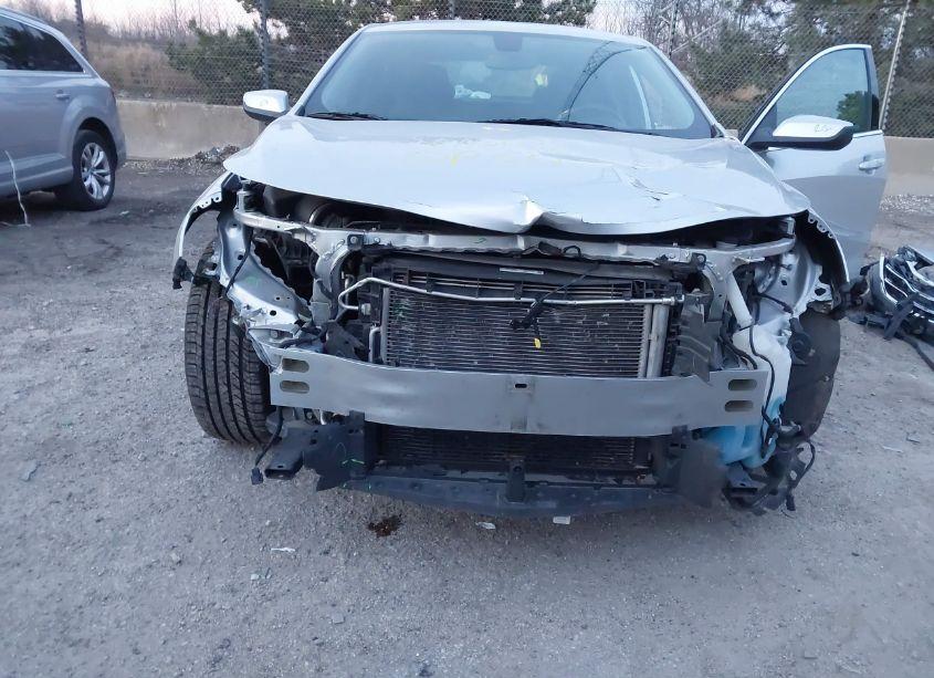 Photo 6 of 2021 Chevrolet Malibu FWD LT (VIN 1G1ZD5ST0MF063725)