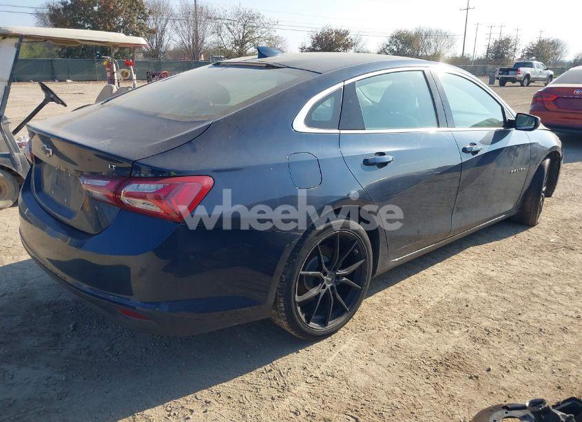Photo 4 of 2021 Chevrolet Malibu FWD LT (VIN 1G1ZD5ST0MF065264)