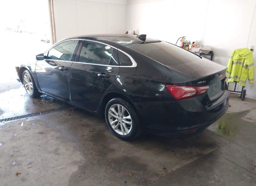 Photo 3 of 2021 Chevrolet Malibu FWD LT (VIN 1G1ZD5ST0MF070934)