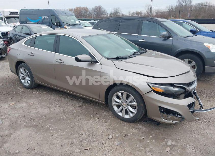 2022 Chevrolet Malibu FWD LT (VIN 1G1ZD5ST0NF118899) main photo
