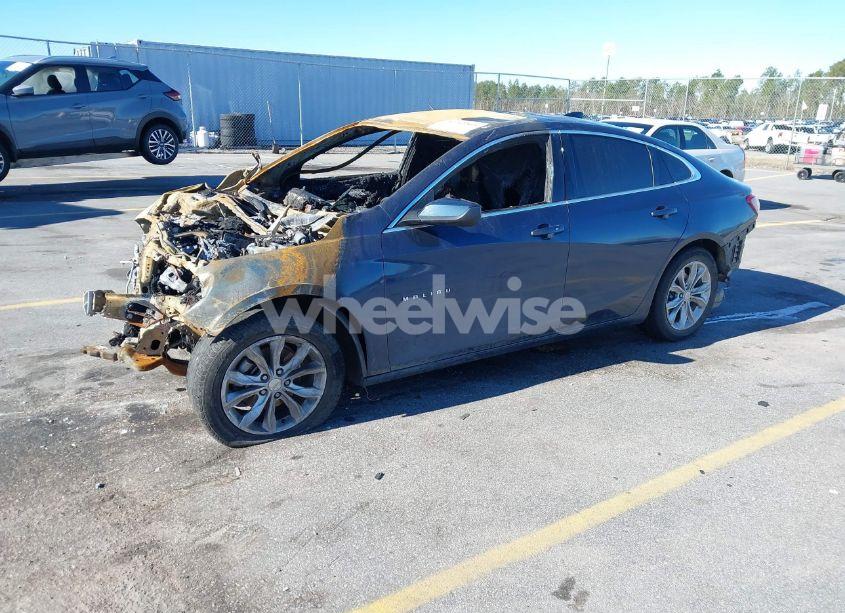 Photo 2 of 2022 Chevrolet Malibu FWD LT (VIN 1G1ZD5ST0NF119423)