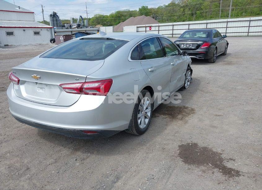 Photo 4 of 2022 Chevrolet Malibu FWD LT (VIN 1G1ZD5ST0NF127151)