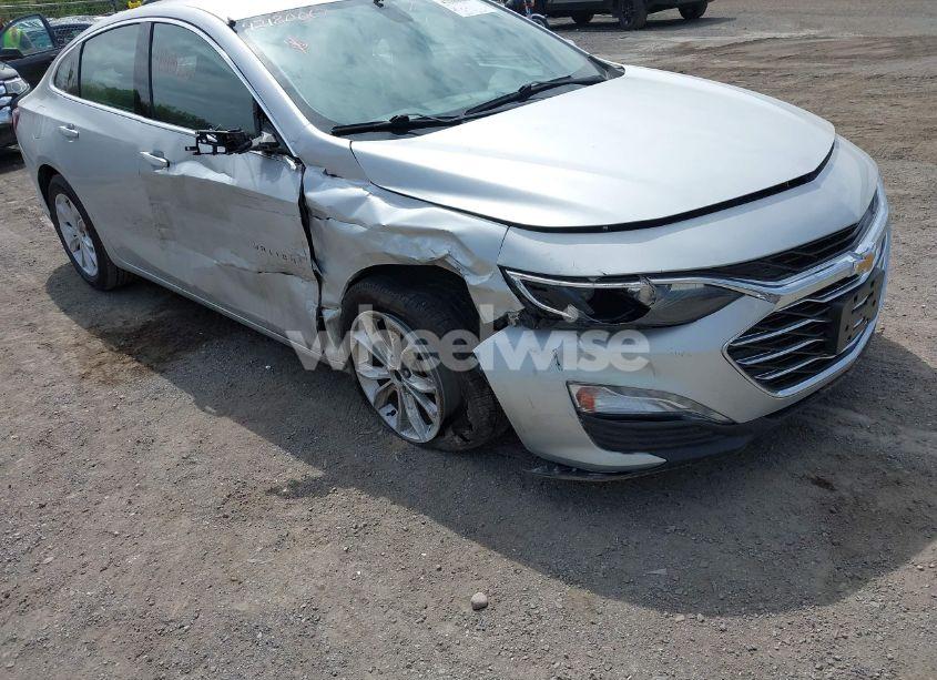 Photo 6 of 2022 Chevrolet Malibu FWD LT (VIN 1G1ZD5ST0NF127151)