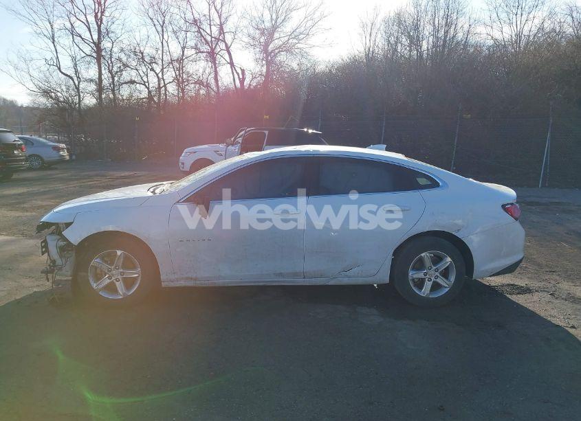 Photo 13 of 2022 Chevrolet Malibu FWD LT (VIN 1G1ZD5ST0NF132138)