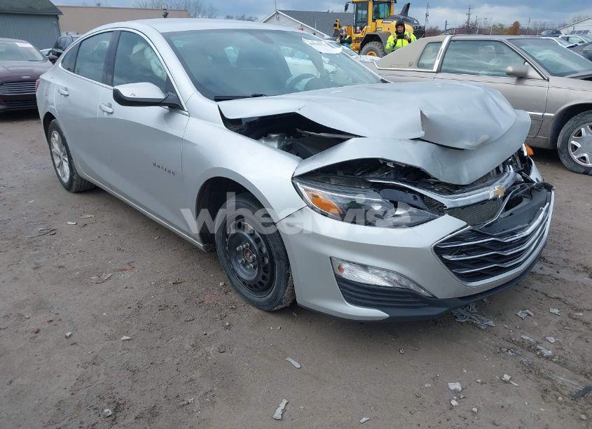 2022 Chevrolet Malibu FWD LT (VIN 1G1ZD5ST0NF148145) main photo