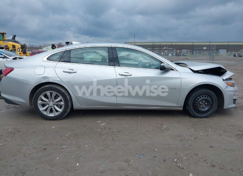 Photo 13 of 2022 Chevrolet Malibu FWD LT (VIN 1G1ZD5ST0NF148145)