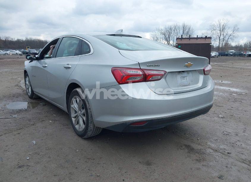 Photo 3 of 2022 Chevrolet Malibu FWD LT (VIN 1G1ZD5ST0NF148145)