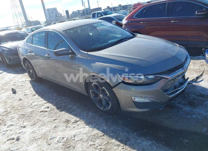 2022 Chevrolet Malibu FWD LT (VIN 1G1ZD5ST0NF154804) main photo