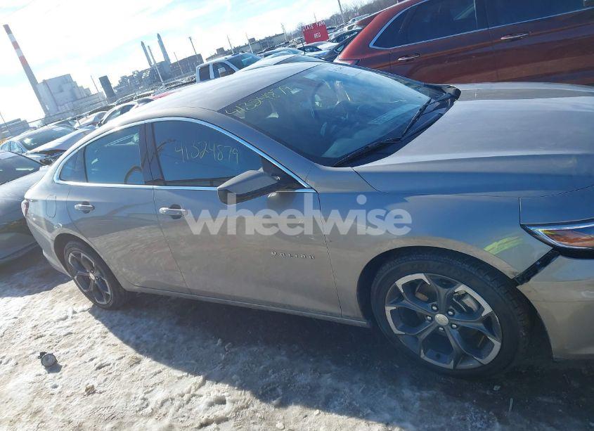 Photo 13 of 2022 Chevrolet Malibu FWD LT (VIN 1G1ZD5ST0NF154804)