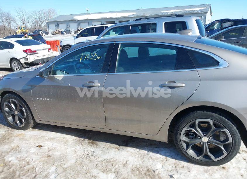 Photo 14 of 2022 Chevrolet Malibu FWD LT (VIN 1G1ZD5ST0NF154804)