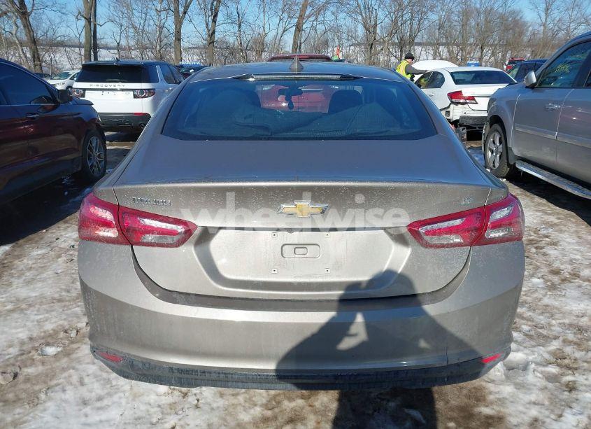 Photo 16 of 2022 Chevrolet Malibu FWD LT (VIN 1G1ZD5ST0NF154804)