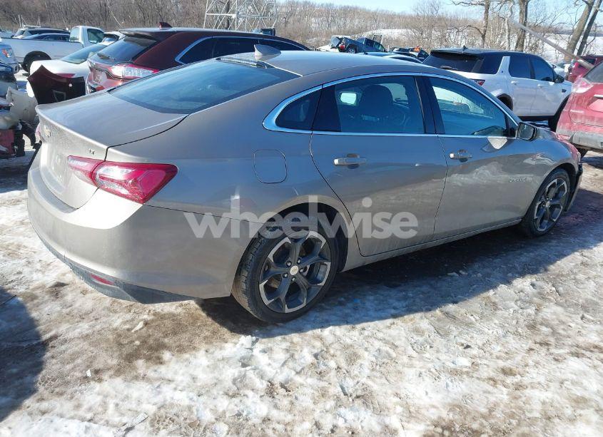 Photo 4 of 2022 Chevrolet Malibu FWD LT (VIN 1G1ZD5ST0NF154804)