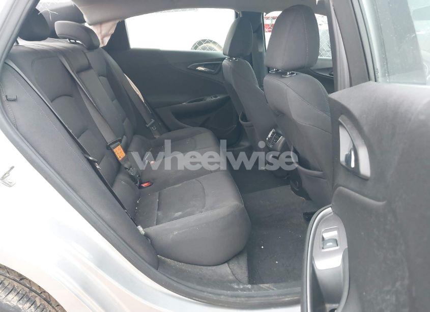 Photo 8 of 2022 Chevrolet Malibu FWD LT (VIN 1G1ZD5ST0NF171389)