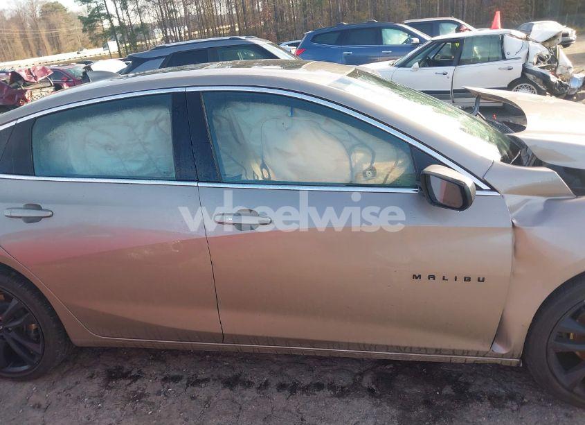 Photo 12 of 2022 Chevrolet Malibu FWD LT (VIN 1G1ZD5ST0NF213222)