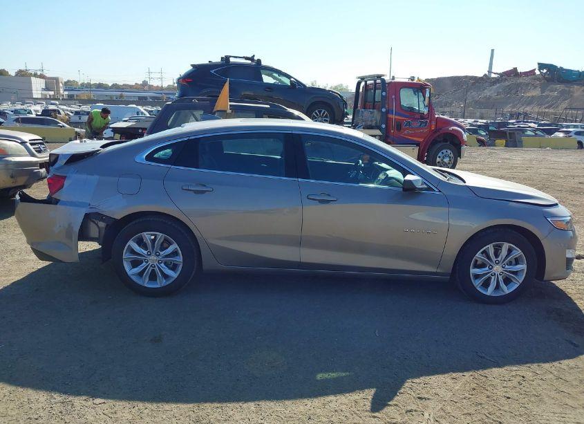 Photo 13 of 2023 Chevrolet Malibu FWD 1LT (VIN 1G1ZD5ST0PF116959)