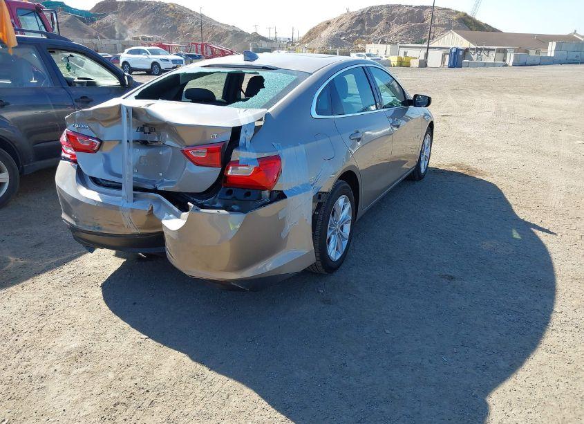 Photo 4 of 2023 Chevrolet Malibu FWD 1LT (VIN 1G1ZD5ST0PF116959)