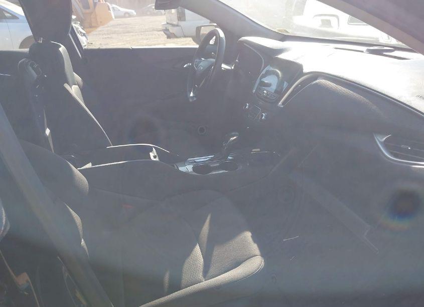 Photo 5 of 2023 Chevrolet Malibu FWD 1LT (VIN 1G1ZD5ST0PF126939)