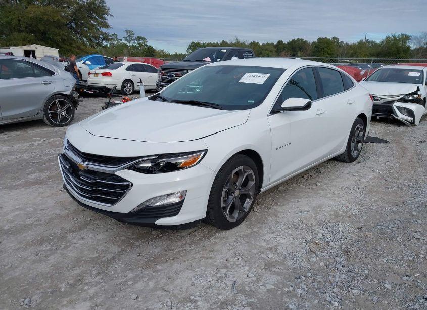 Photo 2 of 2023 Chevrolet Malibu (VIN 1G1ZD5ST0PF162775)