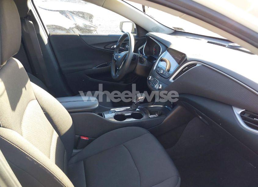 Photo 5 of 2023 Chevrolet Malibu FWD 1LT (VIN 1G1ZD5ST0PF178667)