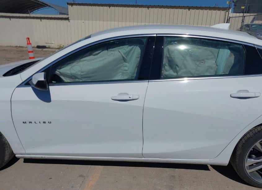 Photo 14 of 2023 Chevrolet Malibu FWD 1LT (VIN 1G1ZD5ST0PF198756)