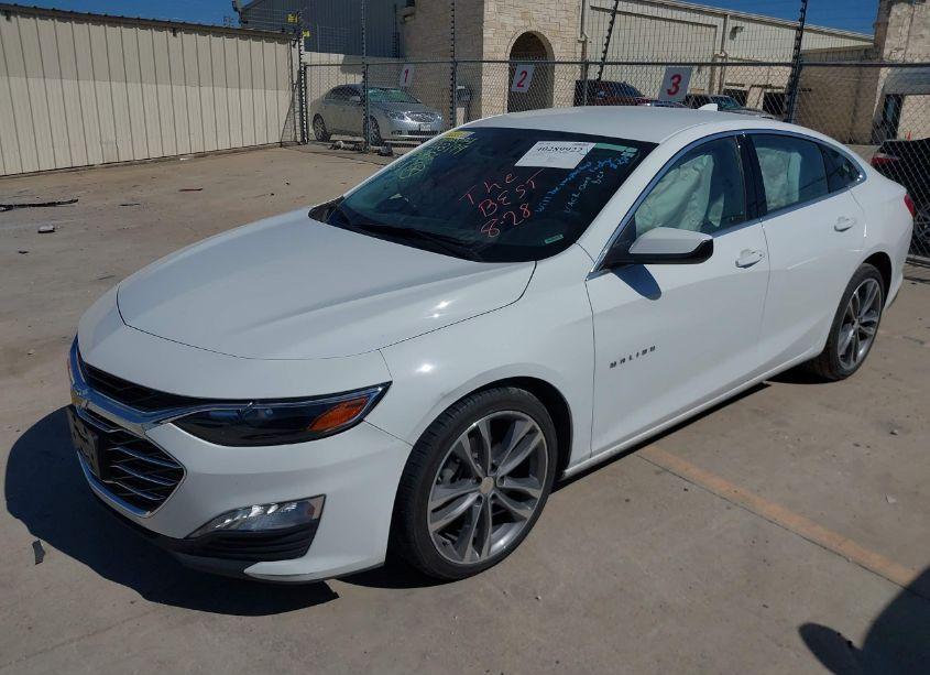 Photo 2 of 2023 Chevrolet Malibu FWD 1LT (VIN 1G1ZD5ST0PF198756)