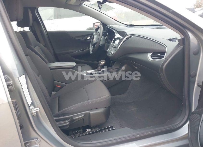 Photo 5 of 2023 Chevrolet Malibu FWD 1LT (VIN 1G1ZD5ST0PF212882)