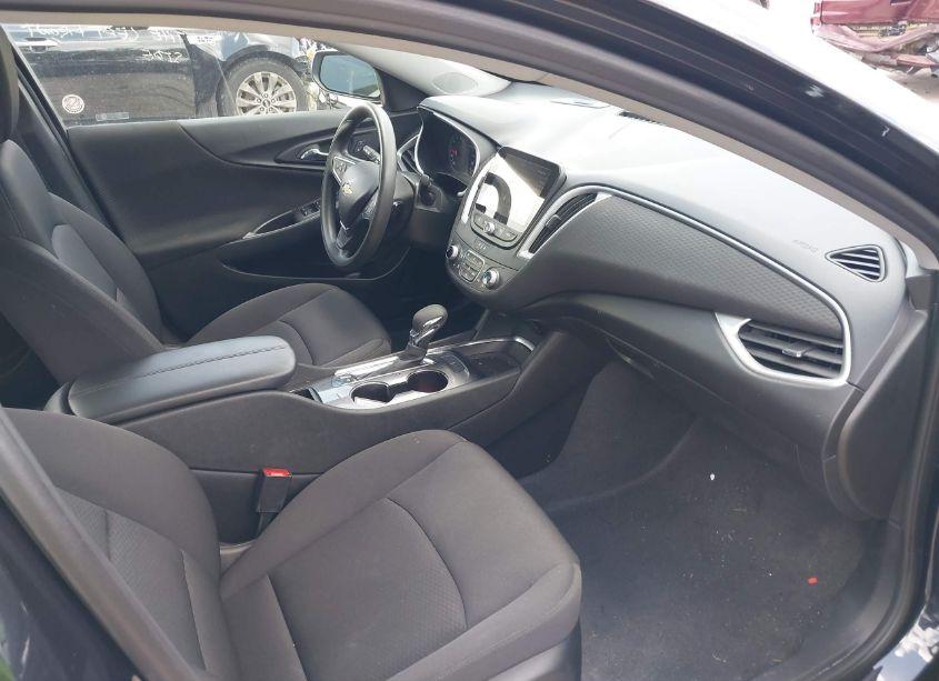 Photo 5 of 2023 Chevrolet Malibu FWD 1LT (VIN 1G1ZD5ST0PF220903)