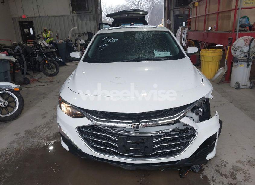 Photo 12 of 2023 Chevrolet Malibu FWD 1LT (VIN 1G1ZD5ST0PF226376)