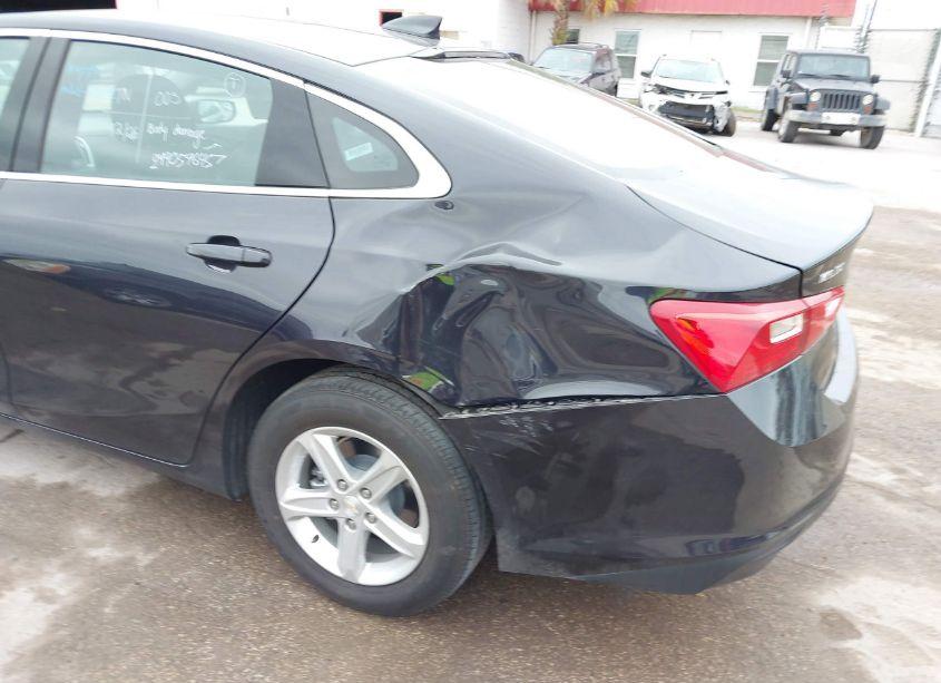 Photo 6 of 2023 Chevrolet Malibu FWD 1LT (VIN 1G1ZD5ST0PF230105)