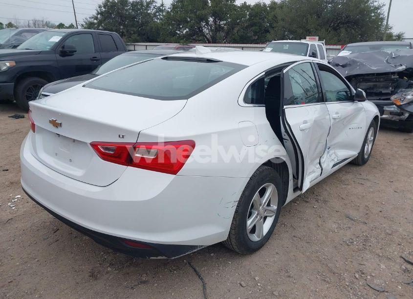 Photo 4 of 2023 Chevrolet Malibu FWD 1LT (VIN 1G1ZD5ST0PF241170)