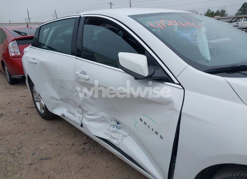 Photo 6 of 2023 Chevrolet Malibu FWD 1LT (VIN 1G1ZD5ST0PF241170)