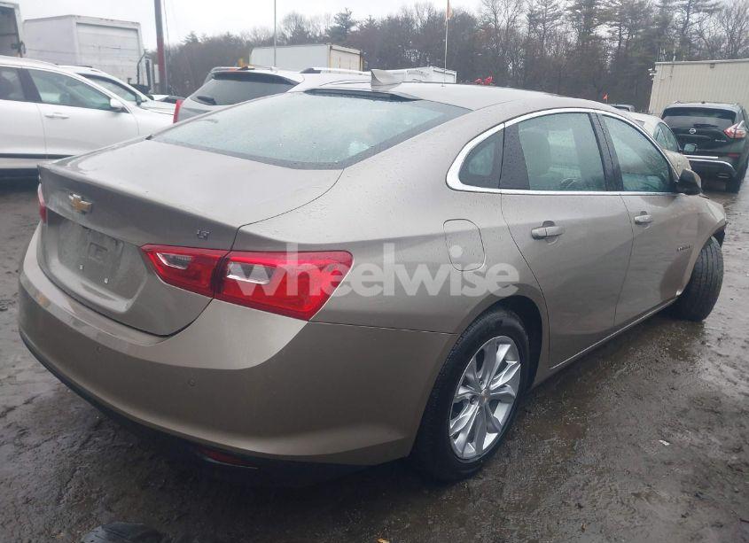 Photo 4 of 2024 Chevrolet Malibu FWD 1LT (VIN 1G1ZD5ST0RF105110)